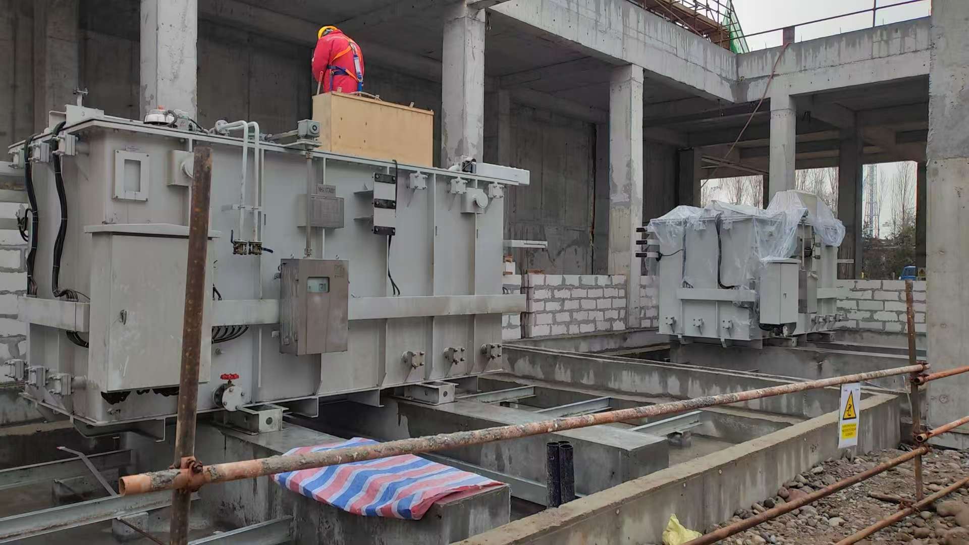 Engineering Green Hydrogen: Deploying the ZHSFT-13220/35 Rectifier Transformer at the ACWA Uzbekistan Project